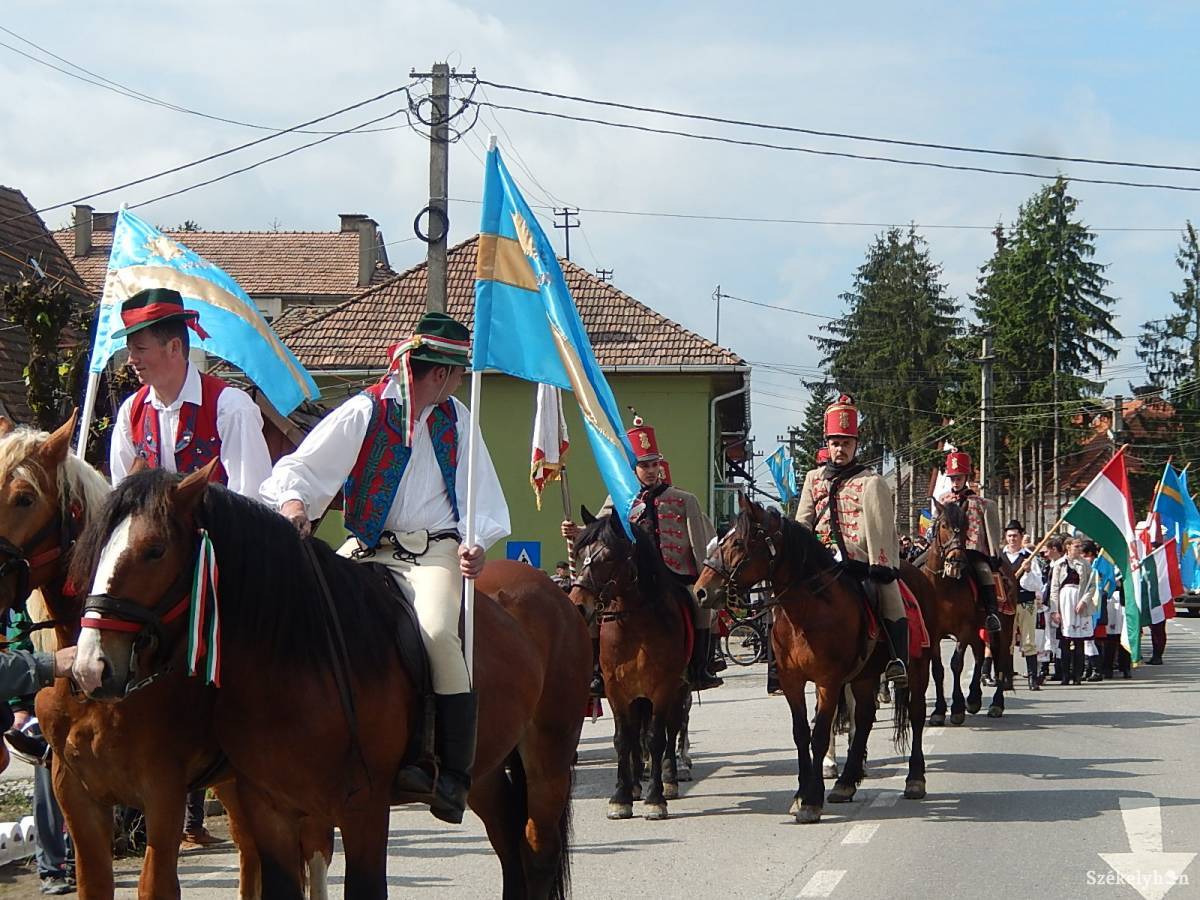 •  Fotó: Gligor Róbert László