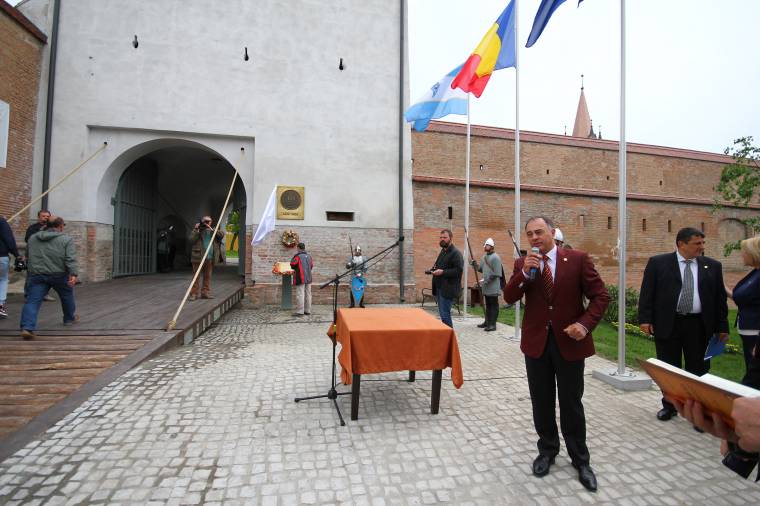 Vitatott kampánykoncertek Marosvásárhelyen