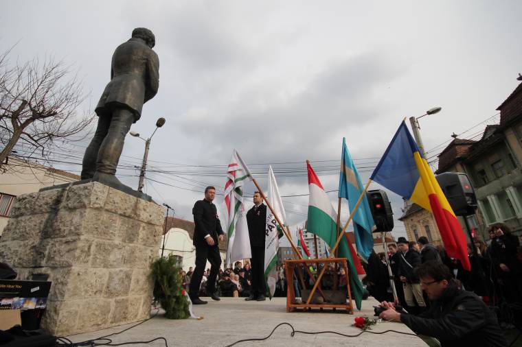 Egyik ünnepségről a másikra invitálták a marosvásárhelyieket