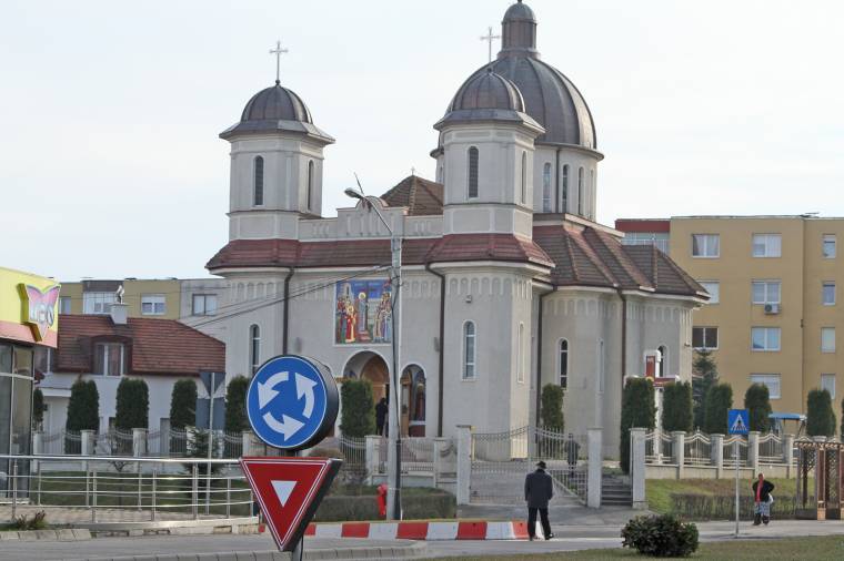 Bőven jut pénz ikonfestésre