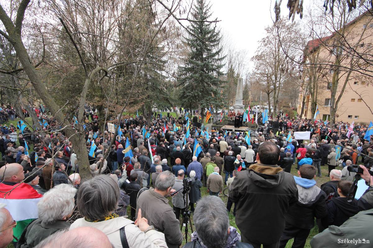 &bullet;  Fotó: Boda L. Gergely