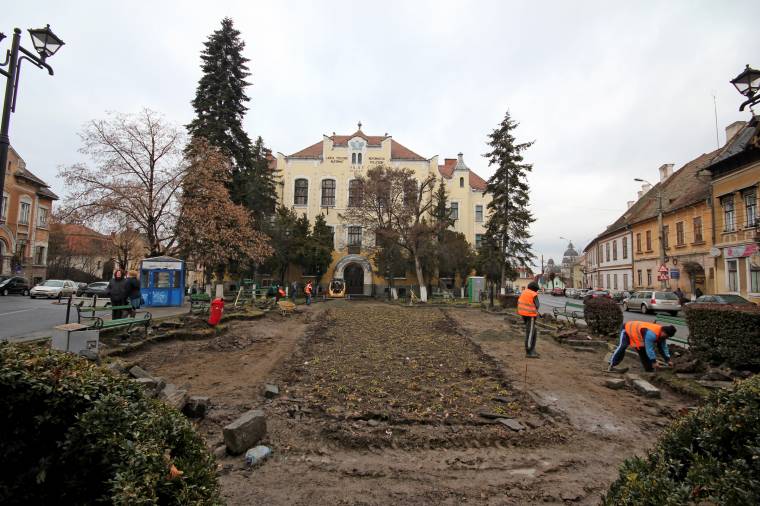 Újabb munkálatok kezdődtek a vásárhelyi Bolyai-parkban