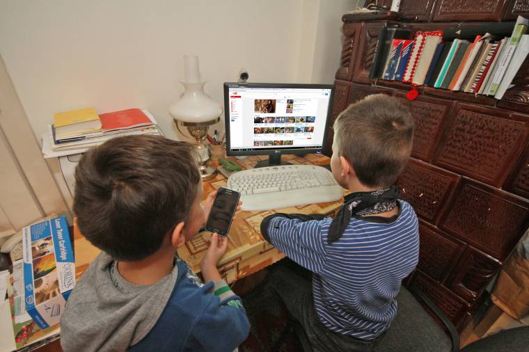 Hogyan internetezzen a gyerek?