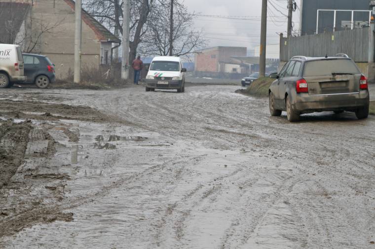 Csattanó alváz jelzi: csapdák vannak a csillogó felszín alatt
