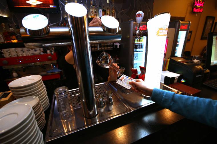 Ha gyanús az életkor, ellenőrizni kell