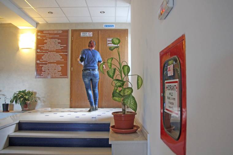 Nem játszanak a tűzzel – Elavult a rendszer a vásárhelyi színházban