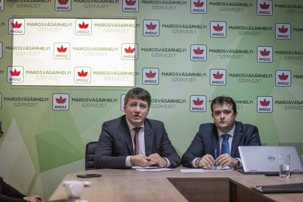 A „született elnökről” nevezték el az RMDSZ gyűléstermét