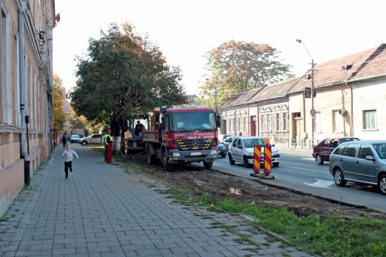Ha indokolt, ha nem, elkészül az új gépkocsisáv