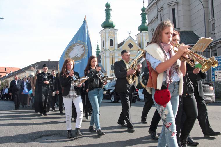 Balog: ne csak a pénztárca kösse össze a magyarokat, hanem szívük, lelkük is