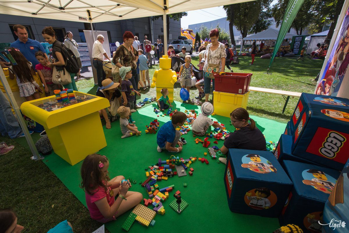 A nyíregyházi LEGO sziget a Vásárhelyi Forgatagon •  Fotó: Boda L. Gergely