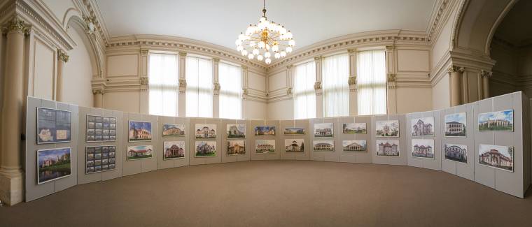 Kötetbe foglalt erdélyi kastélyok