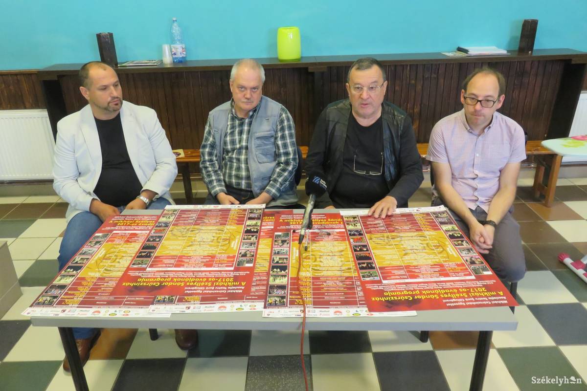 Barabási Attila Csaba, Szélyes Ferenc, Vajda GYörgy és Pánczél Szilamér ismertette az idei programkavalkádot •  Fotó: Antal Erika
