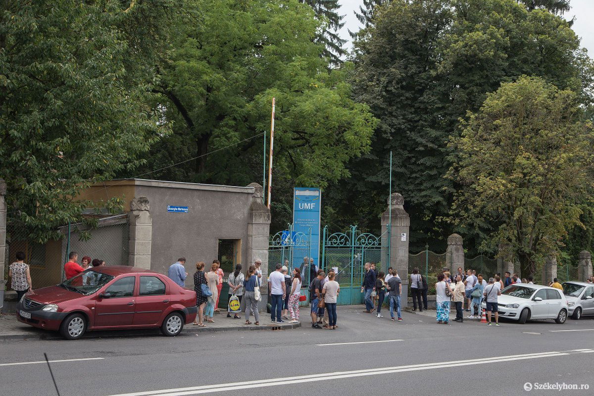 Míg a magyar tagozat karain megközelítőleg ketten pályáztak egy helyre, addig a román tagozaton több mint négyen •  Fotó: Boda L. Gergely
