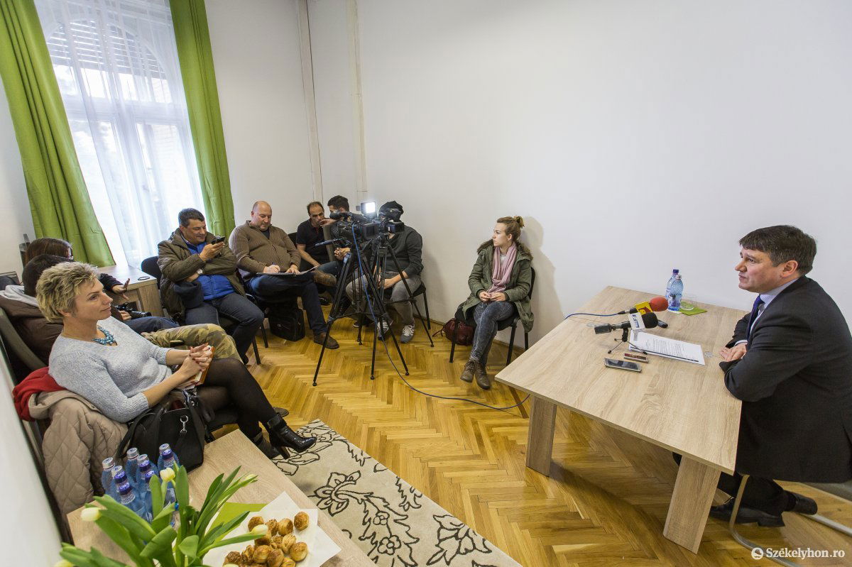 &bullet;  Fotó: Boda L. Gergely