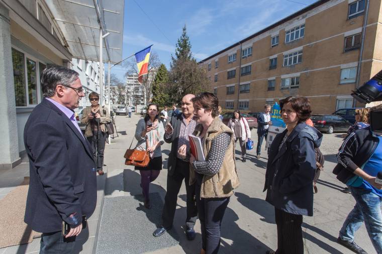 Miniszteri meghallgatáson a katolikus iskola diákjainak szülei