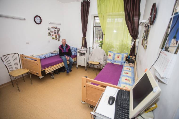 Van igény rájuk: mindig vannak az idősotthonok várólistáin