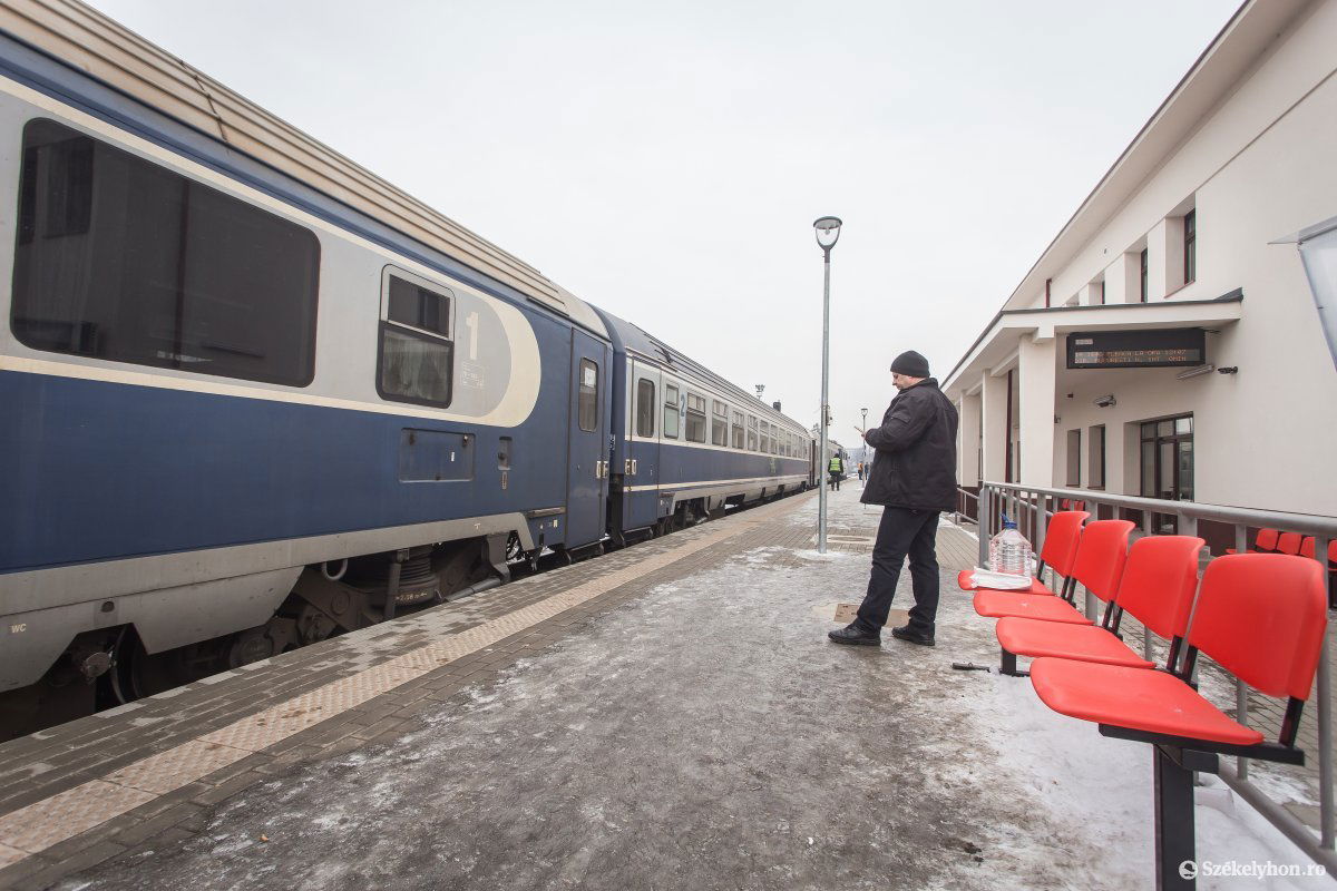 Az időátállítás nem módosítja az érvényben lévő menetrendet. Archív &bullet;  Fotó: Boda L. Gergely