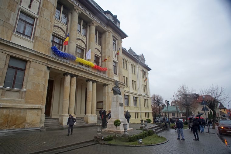 „Hátborzongató, ijesztő”. Pedagógusok, tanintézetek kiszolgáltatottságára panaszkodik a vásárhelyi iskola igazgatója