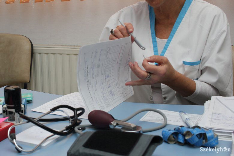 Hidegzuhany a dolgozóknak: februártól nem fizetik a betegszabadság első napját