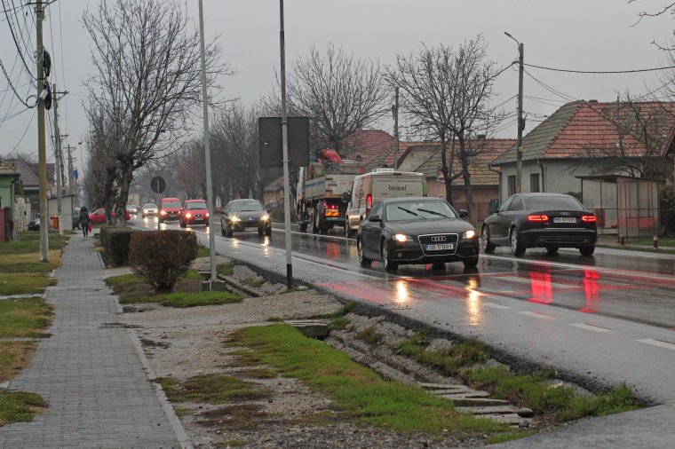 Tiltakoznak a maroskeresztúriak a kétsávos út négysávossá tervezett bővítése ellen