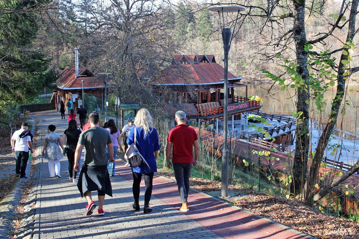 A húsvéti minivakációt kihasználva sok turista érkezett a székelyföldi üdülőtelepülésekre •  Fotó: Haáz Vince