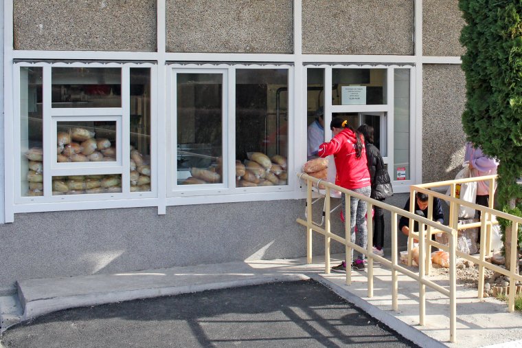 Ingyenebéd, ruha és lábbeli a rászorulóknak
