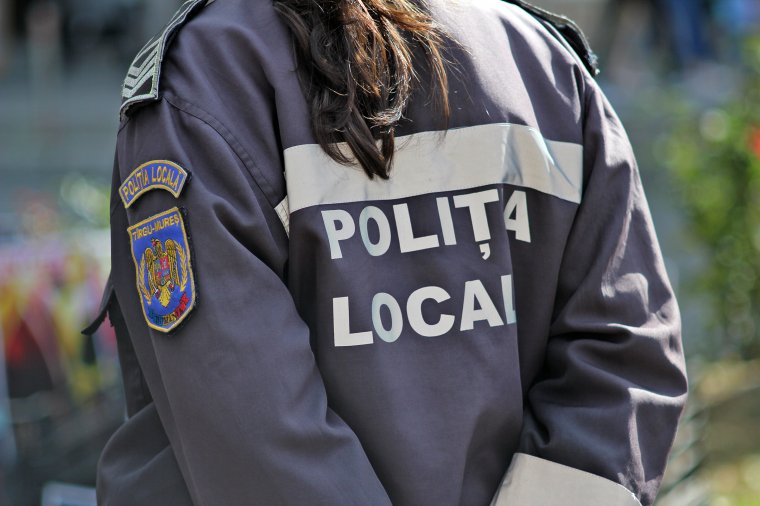 Így is lehet spórolni: lefokozhatják az aligazgatókat az igazgató jóváhagyásával