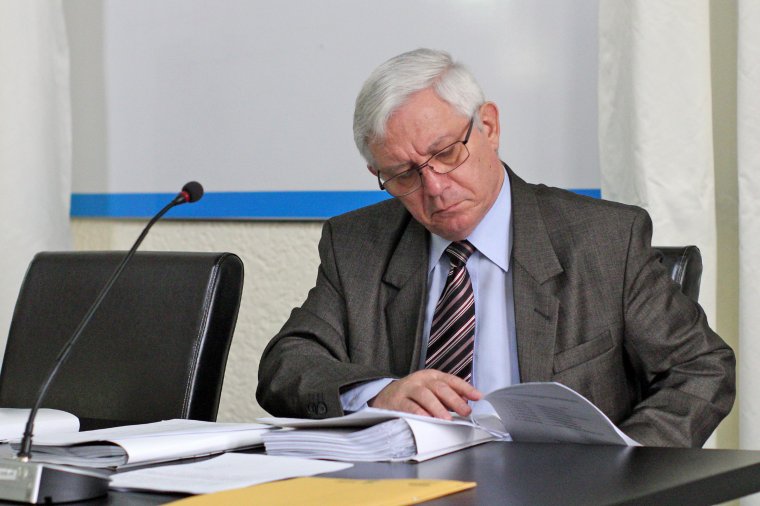 Nem hat az RMDSZ-fenyegetés Makkai Gergelyre – kilenc hónap elteltével sem sikerült elmozdítani a vásárhelyi alpolgármestert