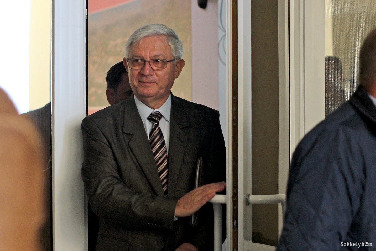 Kitessékelnék Makkait a pártból. Politikai ellenfelei úgy vélik, a második koreai kirándulása volt az utolsó csepp a pohárban •  Fotó: Haáz Vince