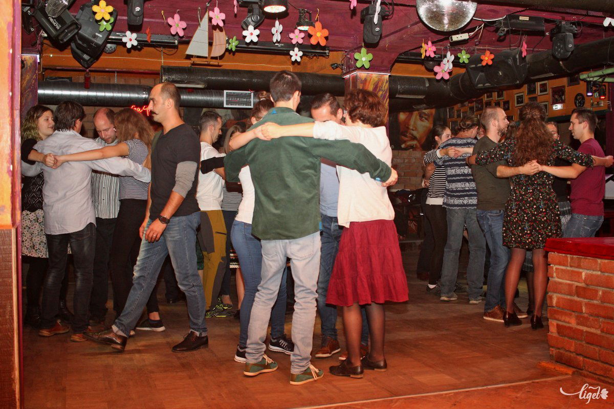 Hosszú évek óta már a Jazz & Blues Klub a táncház otthona •  Fotó: Haáz Vince