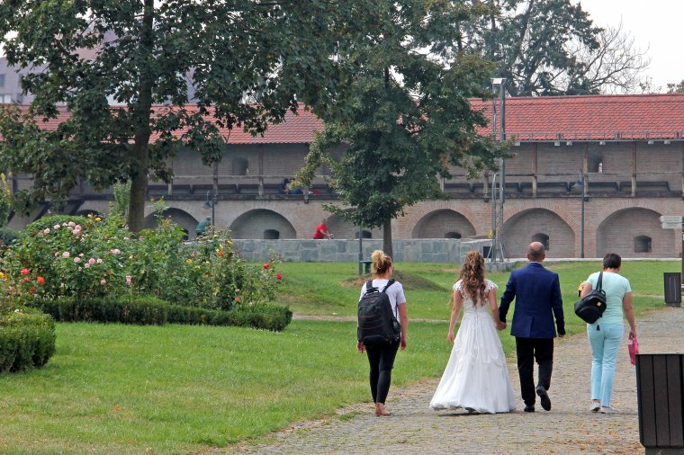 Nem elég online igényelni a magyar nyelvű polgári esküvői szertartást Marosvásárhelyen