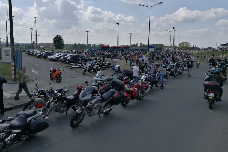 Az elkerülőút megépítéséért vonultak a motorosok