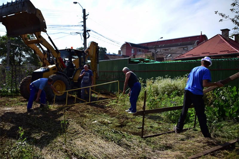 Visszafoglalja a város a területét • Fotó: Alin Cristian/Tirgumures.ro