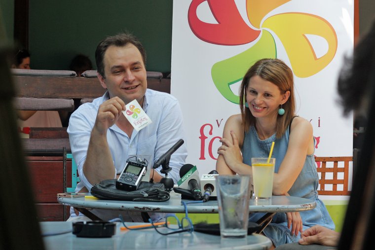 Kiszínezi a várost a Vásárhelyi Forgatag