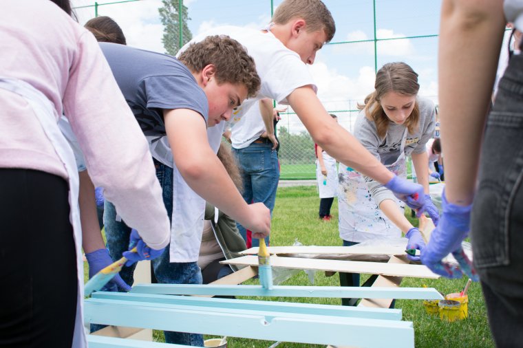 Anyaországiak és erdélyiek együtt dolgoznak Marossárpatak megszépítésén
