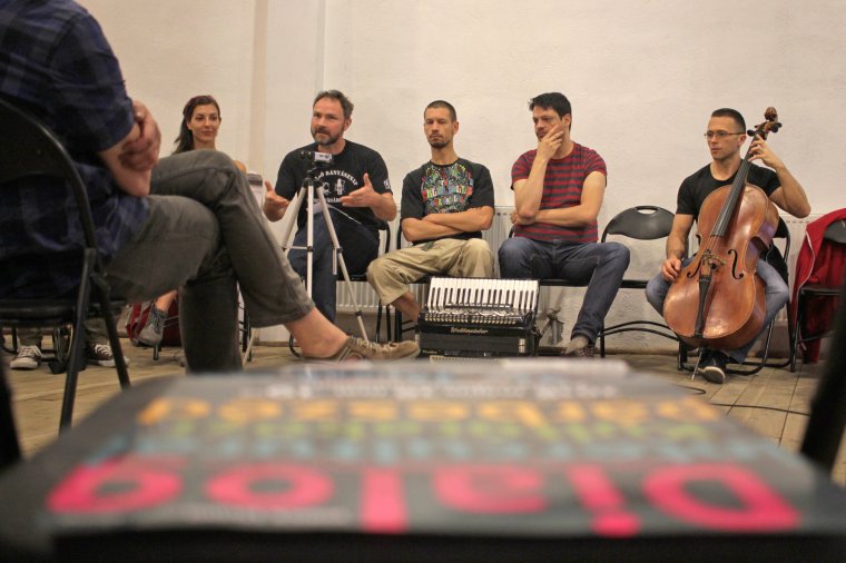 Magyar és román költők megzenésített verseit mutatják be a Kultúrpalotában