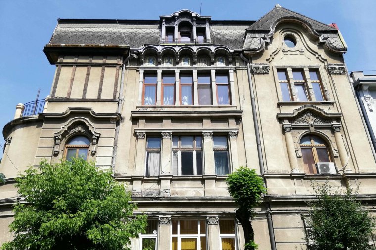 Tematikus városi sétákkal ünnepelték a szecessziót