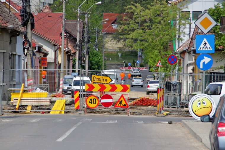 Ahol hangulatjelekkel közlik a munkatempót