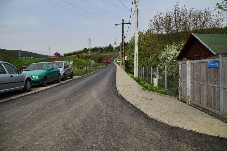 A leaszfaltozott Szotyori József utca • Fotó: Marosvásárhely Önkormányzata