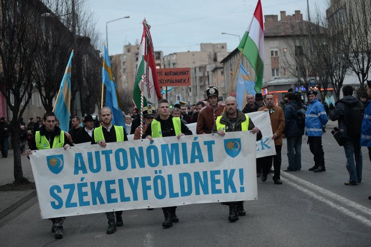Sabin Gherman és Tőkés László is felszólal az SZNT sepsiszentgyörgyi nagygyűlésén