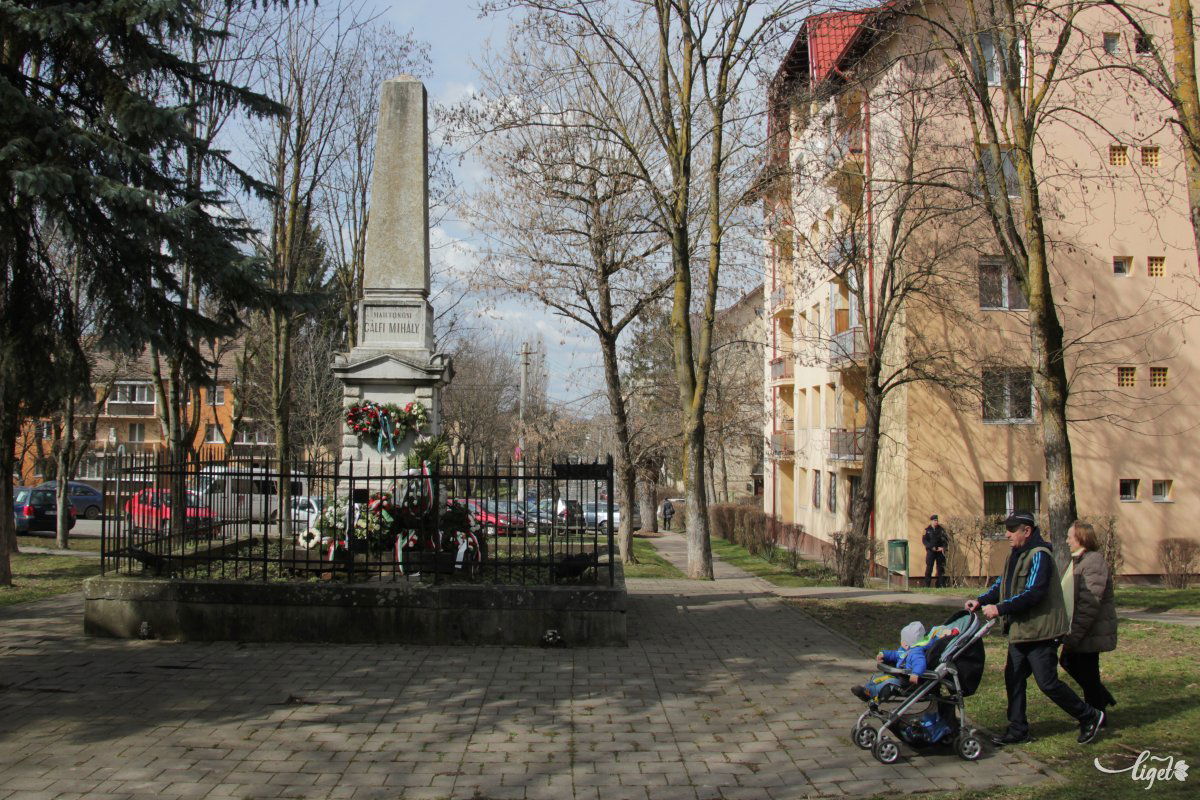 A Székely vértanúk emlékműve hosszú évtizedeken keresztül az ünnepségek központi helyszíne volt. Így van ez ma is •  Fotó: Haáz Vince