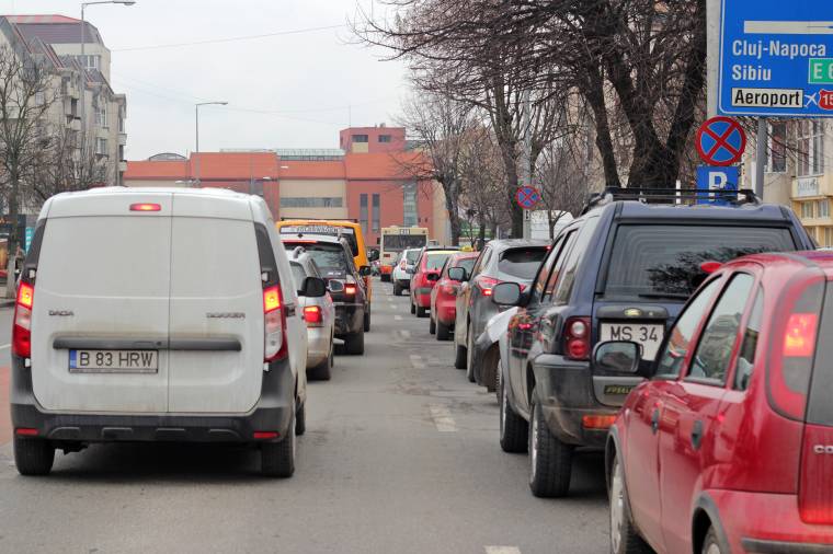 Csak „szemkiszúrás” a referenciaár a kötelező gépjármű-biztosítások piacán