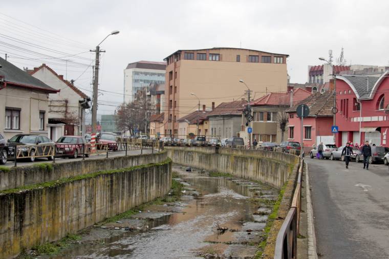 Online is lehet jelenteni a Marosvásárhelyen észlelt hiányosságokat