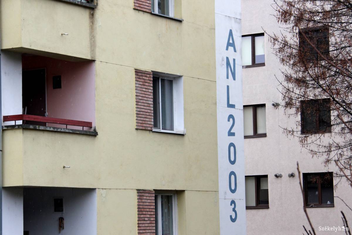 Rég nem épült állami bérlakás Marosvásárhelyen •  Fotó: Haáz Vince
