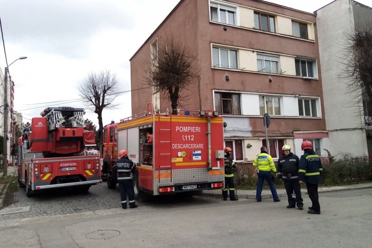 Gázrobbanás történt, kiürítették az egész tömbházat