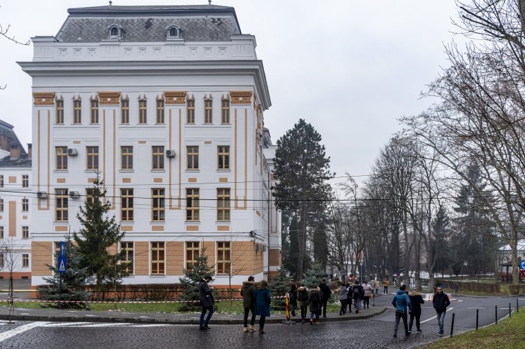 Eljött az orvosi, gyógyszerészeti és fogorvosi végzősök nagy napja