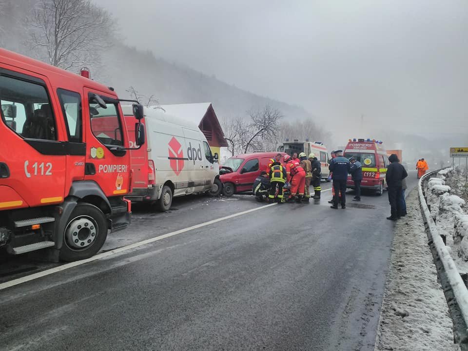A mentőhelikopter is kiszállít a baleset helyszínére •  Fotó: Info Trafic FB-oldal