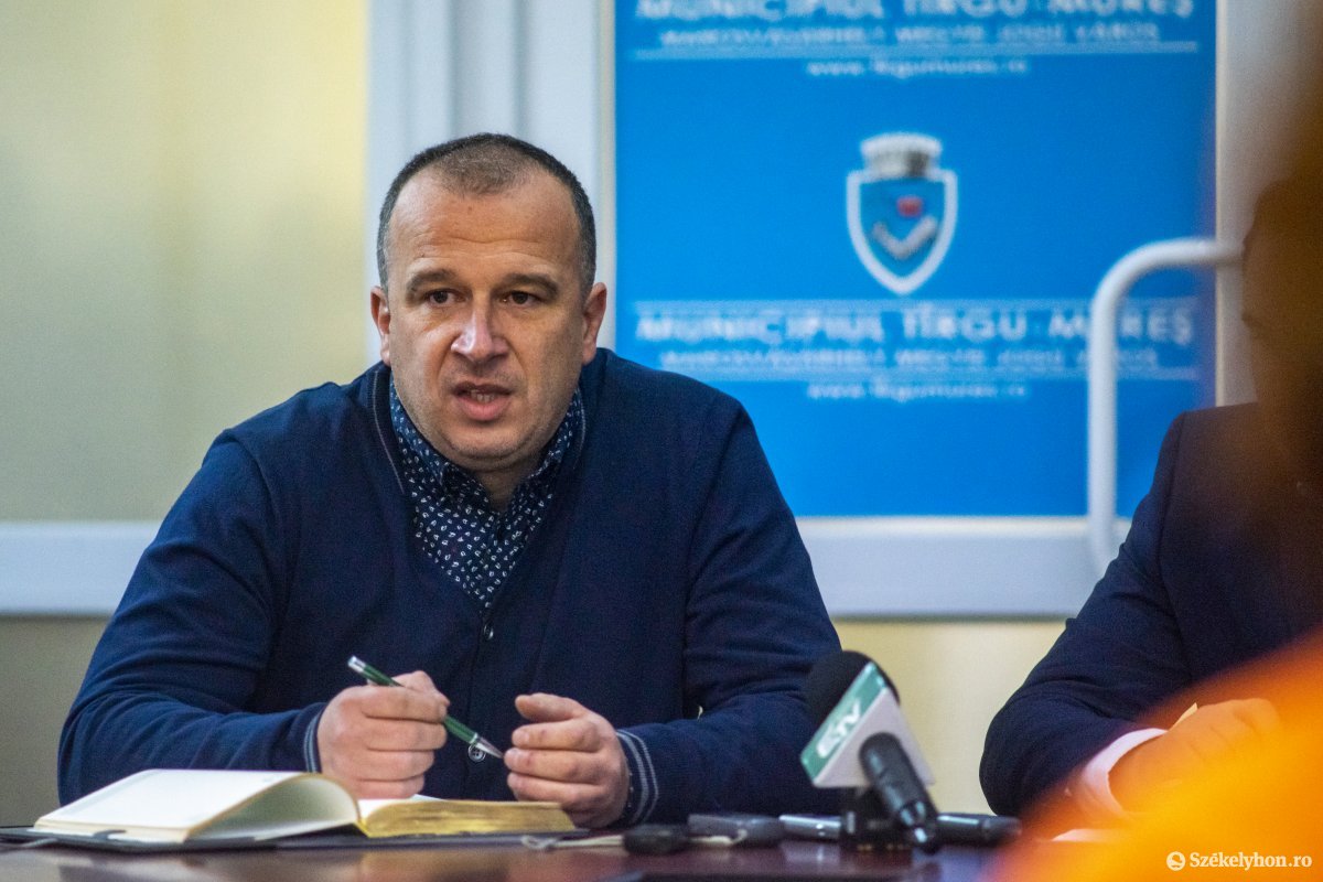 Horațiu Lobonț, a városháza iskolákért felelős szakigazgatóságának vezetője •  Fotó: Haáz Vince
