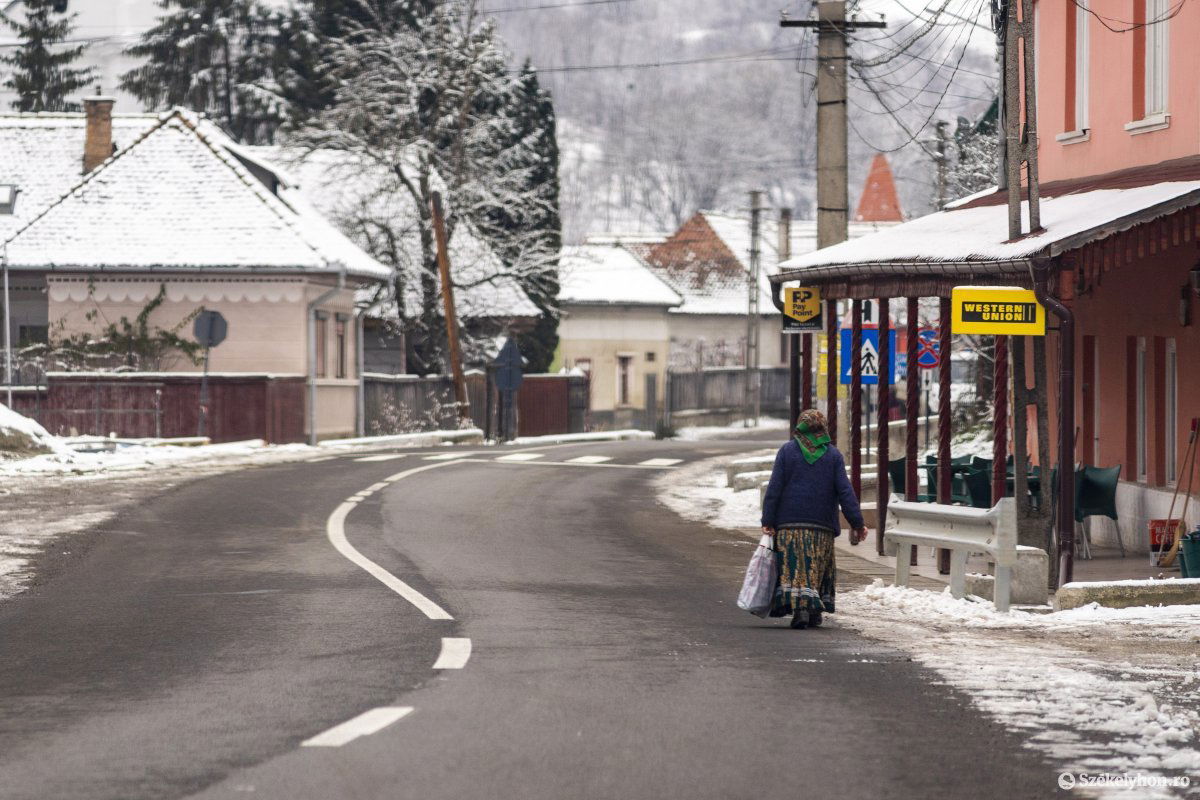 Nyárádmagyarós. Hiányzik a közvetlen buszjárat •  Fotó: Haáz Vince