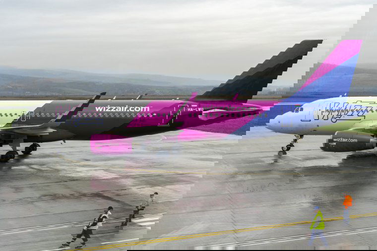 Kolozsvárt is utolérte a reptéri krízis: közel 300 járatát törölte a WizzAir